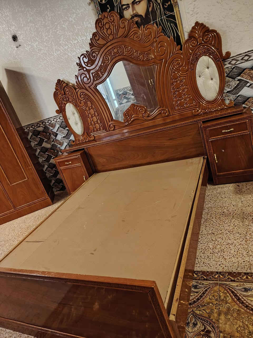مکلف ب النشر غرفه نجاره تزکام صاج 5 ابواب استخدام قلیل للبیع مکانه کوت وای استفسار ع *********** السعررر
