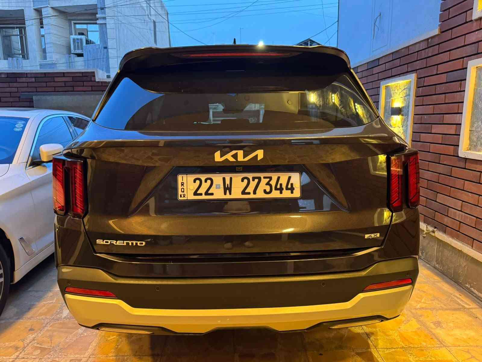 🔥 كيا سورنتو 2025 | Kia Sorento 4X | وارد أمريكي 🇺🇸

💰 السعر: 249 ورقة
📍 العنوان: بغداد – الدورة – شارع أبو طيارة
📞 للاستفسار: ***********

🚘 أنظف سيارة كيا سورنتو وارد أمريكي بالسوق!

إذا تبحث عن النظافة الحقيقية والمواصفات المميزة، هاي السورنتو تجمعلك كلشي تتمناه بسيارة عائلية حديثة.

✨ نظافتها نفس الزيرو، وحالة استثنائية تستحق المشاهدة!

المواصفات والتفاصيل:

▪️ الموديل: 2025
▪️ وارد أمريكي 🇺🇸
▪️ الفئة: 4X
▪️ دفع رباعي (4WD – Four Wheel Drive)
▪️ محرك 2500 سي سي
▪️ عداد المسافة 16 ألف ميل فقط
▪️ 7 راكب، مناسبة للعائلة
▪️ مكفولة كفالة عامة
▪️ تعديل PDR بمكان واحد فقط
▪️ تشغيل عن بُعد (Remote Start)
▪️ بصمة تشغيل ودخول ذكي
▪️ رادارات 360 درجة
▪️ كاميرا خلفية
▪️ إنارة LED أمامية وخلفية
▪️ مقاعد كهربائية
▪️ مقاعد أمامية مدفأة (Heated Seats)
▪️ شاشة إلكترونية متصلة وعصرية
▪️ أنماط قيادة متعددة (Drive Modes)
▪️ تصميم حديث ومساحة داخلية واسعة

💎 شنو يميزها؟

✅ نظافة نفس الزيرو
✅ من أنظف سيارات السورنتو الوارد الأمريكي
✅ تعديل PDR بمكان واحد فقط
✅ رقم أربيل باسمي الشخصي
✅ مواصفات عائلية متكاملة وموديل حديث

🔥 السعر: 249 ورقة فقط

📍 بغداد – الدورة – شارع أبو طيارة
📲 للاستفسار والتواصل ***********

Kia Sorento 2025 — النظافة، الفخامة، والمواصفات كلها بسيارة وحدة.

📌 السيارة تستحق المشاهدة، والمعاينة خير برهان. بغداد, العراق

