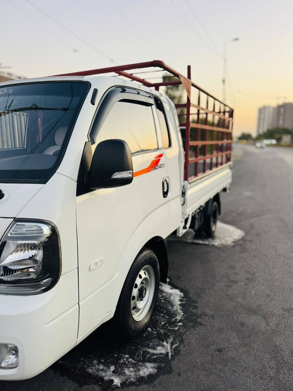 السلام عليكم محجر تفصال من باب الشيخ يرهم عموشه2700ومسكر ناصي المحجر حلو مامتعوب سعره ٤٠٠ وبي مجال بصيط للطيبين العنوان بغداد البياع حي الرساله رقم ***********
