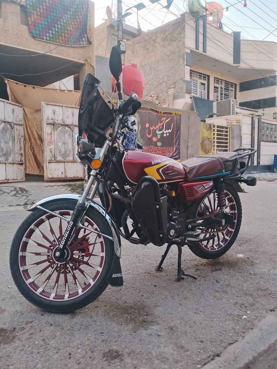 دراجة سونك موديل 2026مكينه200ccدراجه بيهة خلل بل ركبه فقط شراي كل الهلا مو شراي لا تكسر 700وبيه مجال حك جيه رقم:***********
