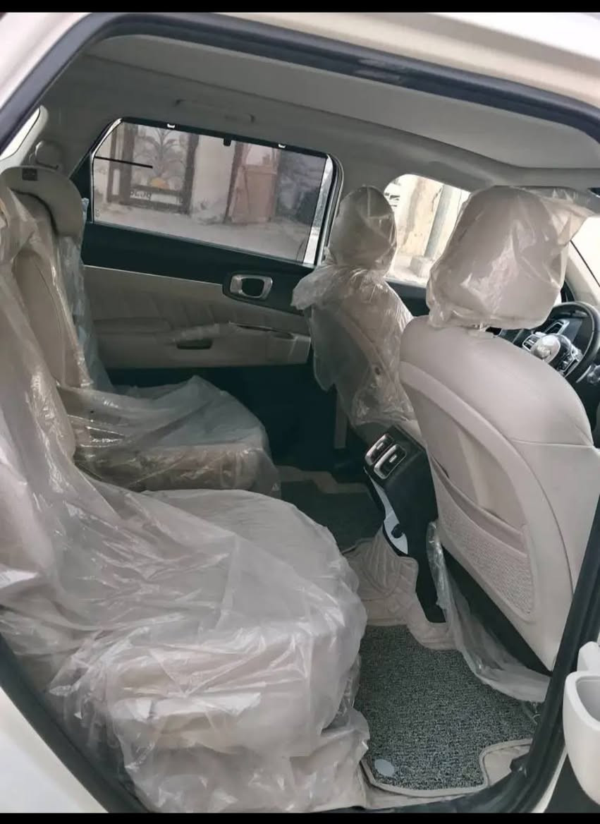 سورينتو 2024 اربيل فول vip ملكي اربع كامرات بانوراما كشنات منفصل تبريد تدفئه وباقي المواصفات المعروفه بيها كارت اثر شخط  تخريب وليس ضربه حوالي 5 سم موضح بالسونار والباقي مكفول ماشيه 35 الف حقيقي  قابل للزيادة السعر 310 وبيها مجال لمعرفة التفاصيل الاتصال ***********
