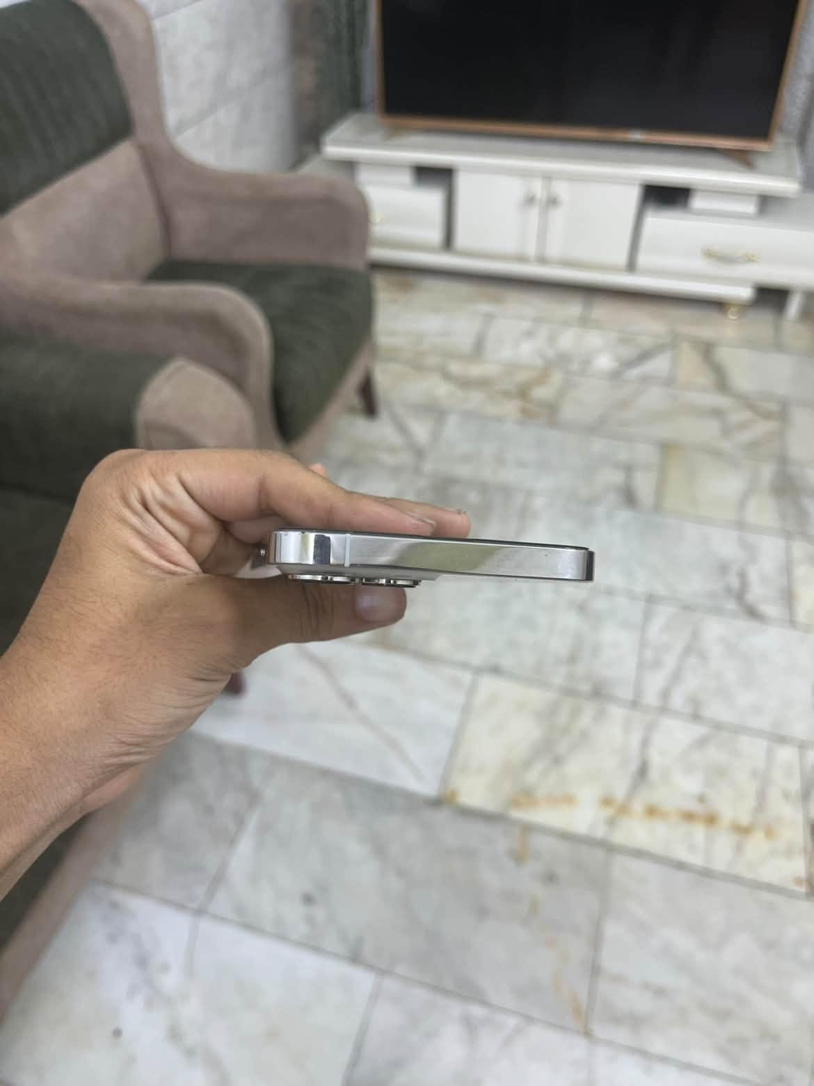 ايفون 13 برو ماكس • ٢٥٦ • بطارية ٧٥%
