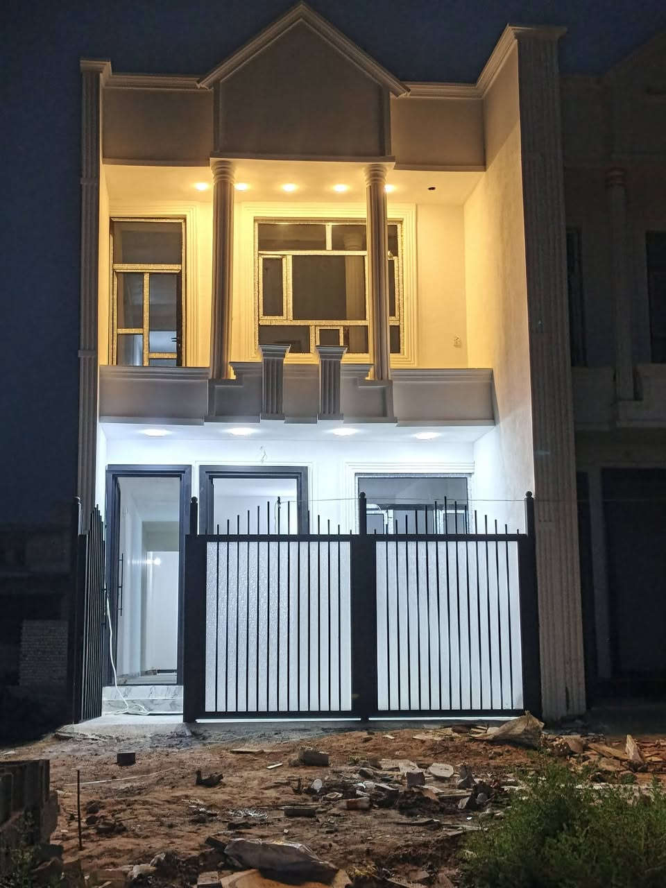 بيت • ١٠٠متر • دوانم