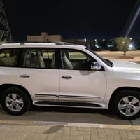 لاندكروز GXR • ٨ سلندر • رقم اربيل