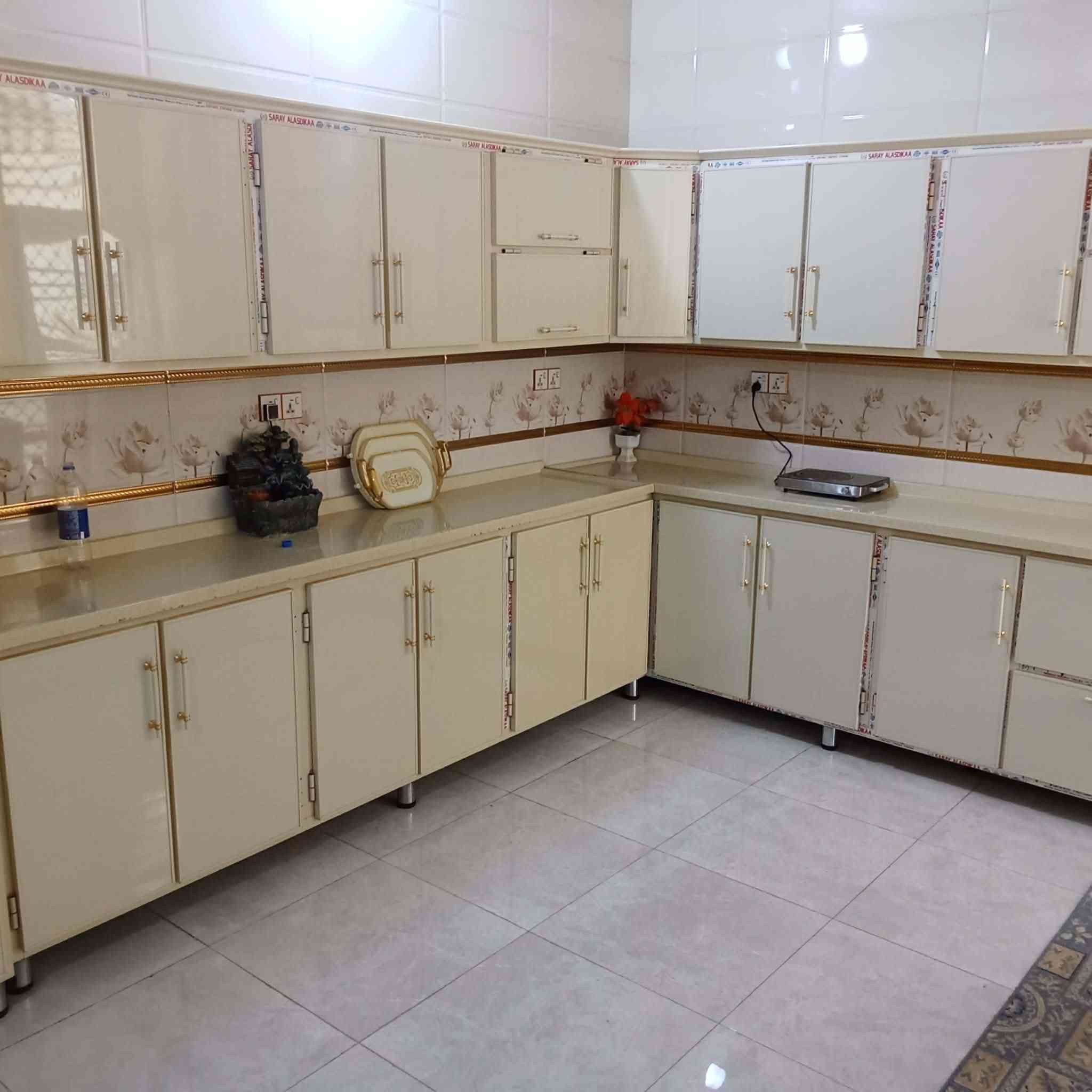 بيت ٢٠٠م • مجمع توحيد الاول • ١٠٠م عن الشارع