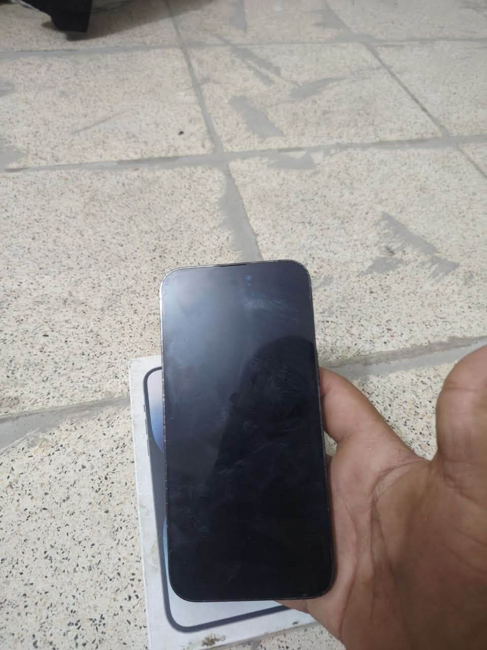 سلام عليكم ايفون 14 por max ذاكر 128ما بدل اي شيء بغداد حيور سعر 725 ***********
