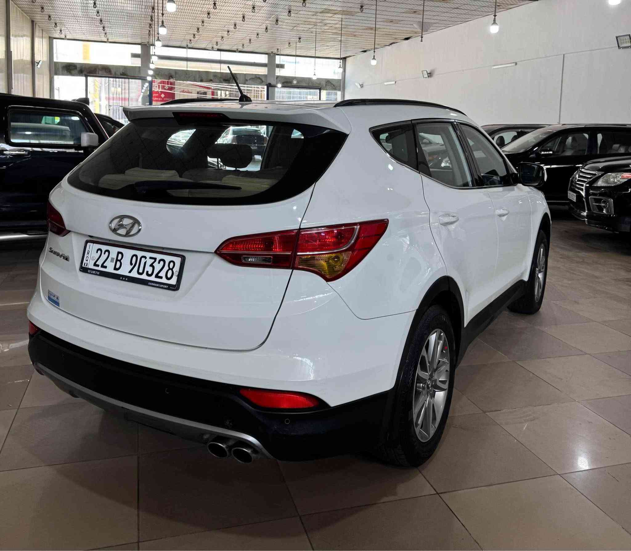 سلام عليكم 
Hyundai santafi 2013 
سيارة وارد خليجي محرك دوش ٧ راكب سيارة كفالة بدون حادث بدون صبغ سيارة فول مواصفات عدا فتحة كير محرك حدادية كلى بشرط مكان سيارة اربيل *********** واتساب شراي خابر تدلل…. أربيل, العراق
