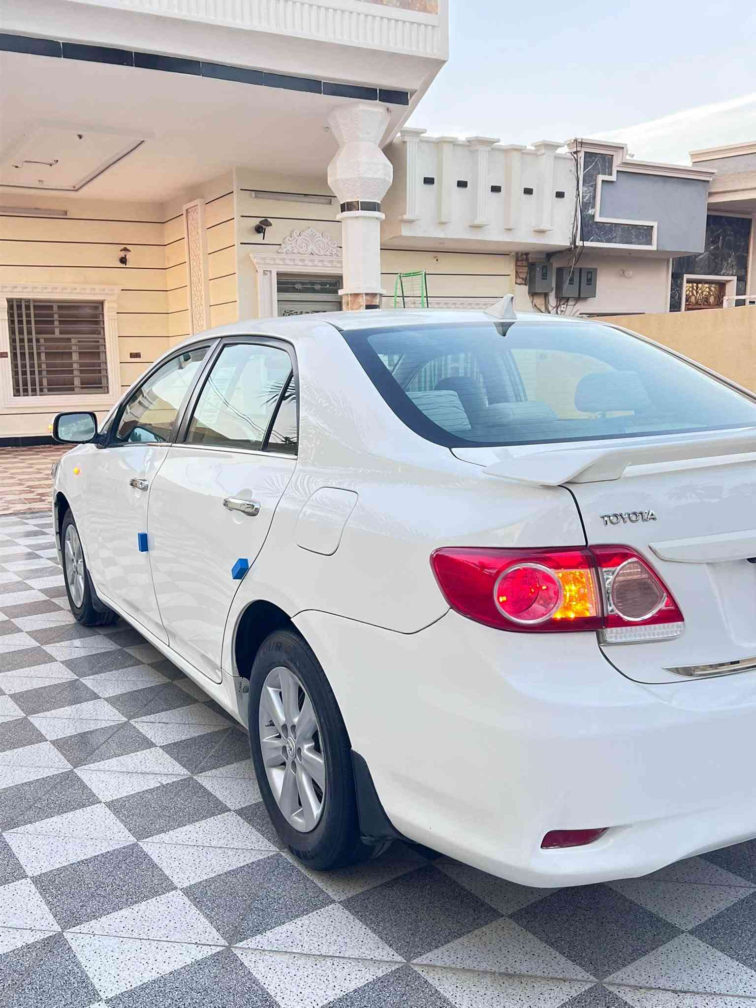كورولا خليجي • ٢٠١١ • رقم بغداد