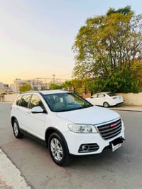 هافال H6 ٢٠١٨ • أصفر • فتحة سقف