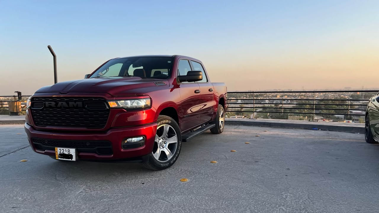 السلام عليكم
Dodge RAM  2025 الشكل الجديد
دخول جديد
V6  3600
المواصفات : 
رادار امامي وخلفي وحساسات امامي وخلفي
شاشة وسطية كبيرة كاري بلي واندرويد اوتو
نقاط عمياء 
كاميرا خلفية  
تشغيل بصمة (stop/start)    
كير اوتوماتيك 8 سرعات  
تحكم ستيرن 
مثبت السرعة 
نظام توفير الوقود eco mode
نظام مانع الانزلاق و الثبات
عداد المسافة / 9 الف فقط اخت الزيرو
سيارة باب سكن صبغ فقط بدون تبديل بدون ايرباك بدون
 اي ضرر داخلي
الموقع / بابل الحلة
مرقم اربيل كامل باسمي هزة وسنوية جديد
تحويل مباشر
***********
