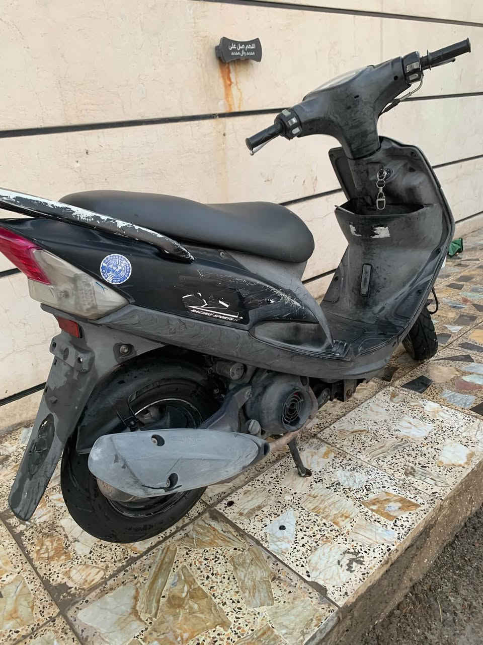 سلام عليكم
ماكس عدله دراجه كلها بلاديه جديده ماشيه 21
العنوان بغداد بلديات 
السعر 950 وبيها مجال 
الرقم ***********
