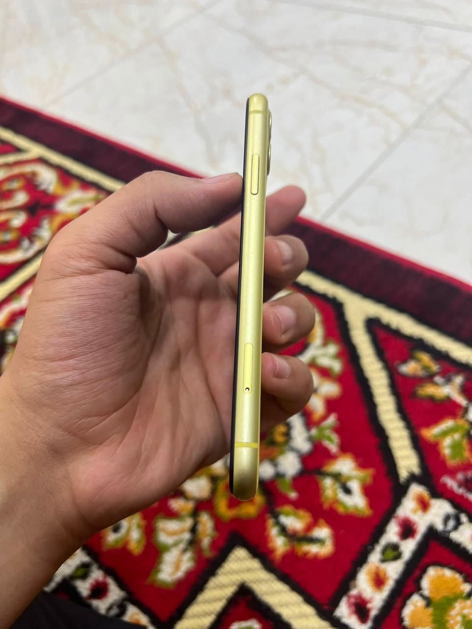 السلام عليكم ايفون 11 عادي مبدل شاشة فقط وجهاز نظيف وكلشيء واضح بالصور السعر 180 مكاني بغداد الامين الثانية ***********
