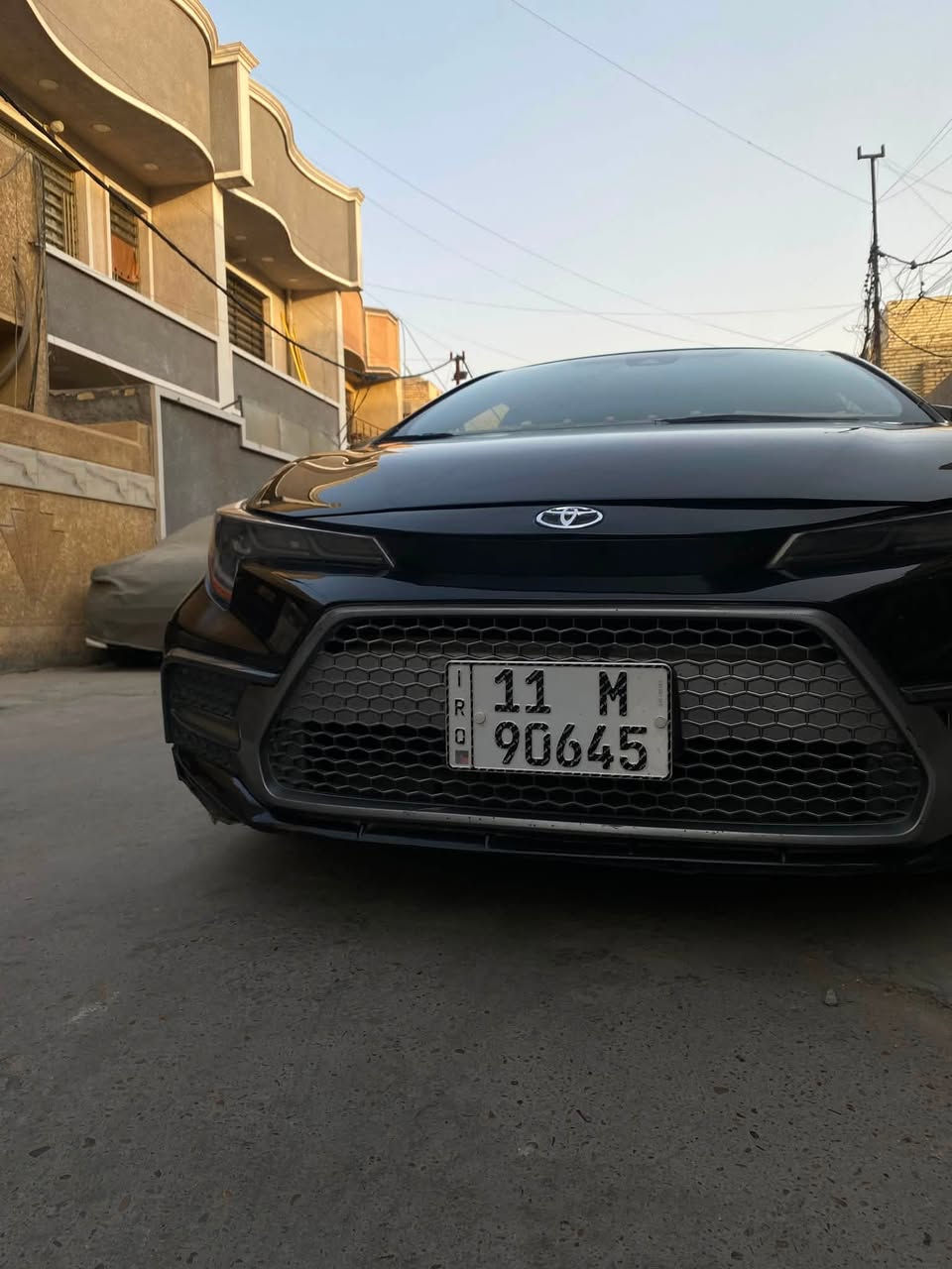 السلام عليكم كورلا 2020
رياضي فئه SE وارد امريكي فول مواصفات عدا الفتحه 
مواصفات معروفه 3 انضمه قياده 
رادار مانع تصادم 
مانع انزلاق 
جامات 4 اوتو
شفتات ستيرن وتحكمات 
محرك 200 
سياره عليه منضومه لايت زنون اصلي 
تايرات جدد 
تبريد ثلج 
السياره حلوه بمعنى الكلمه 
تحويل ثاني يوم 
السعر 125 التواصل واتس اب على الرقم ***********
