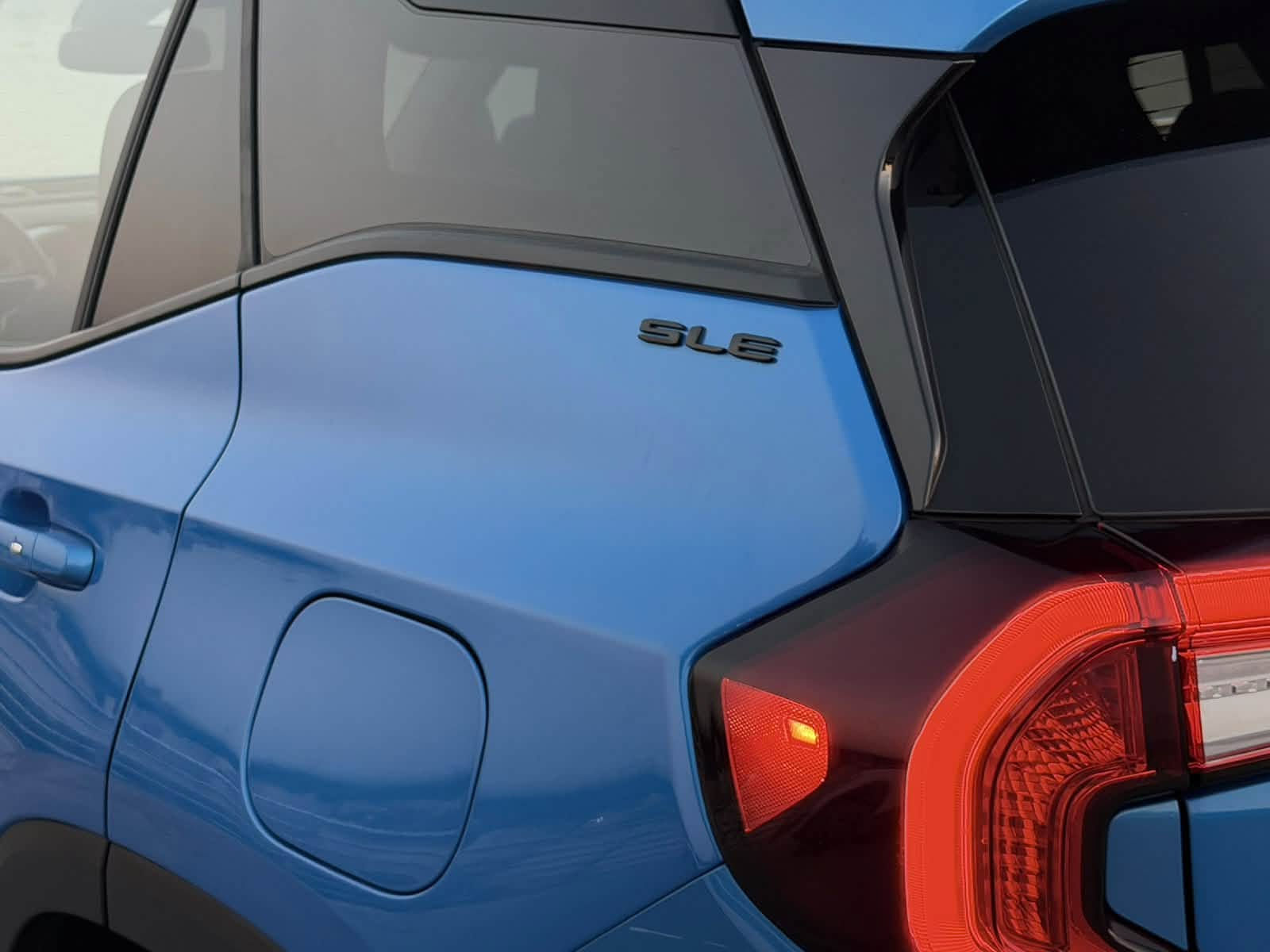 السلام علكيم
� وصول جديد ومميز 🔥
🚘 GMC TERRAIN SLE 2024 – الشكل الجديد
وارد امريكي
بدون صبغ حادثهه دعامية امامية فقط ايرباك سستم 
💙 لون أزرق مميز
✨ علامات سوداء + ويل كب أسود
رقم اربيل ترقيم جديد بأسم شركة وكالة تحويل او مضمون 

⭐ المواصفات:

• 🔑 بصمة تشغيل ودخول
• ⚙️ محرك 1.5 تيربو
• 🔄 كير دكمة
• 🅿️ هندبريك دكمة
• 💡 لايت LED أمامي وخلفي
• 🔦 بلوجكتر
• ❄️ قطعتين تبريد
• 🎮 تحكم ستيرن
• 🚦 كروس سرعة / مثبت سرعة
• 📡 رادار أمامي
• 🛑 مانع انحدار
• 🏁 Drive Modes – مود درايف
• 📱 شاشة

📌 رقم الشاصي:
3GKALMEG3SR204871

📍 مكاني: الكاظمية – شارع أكد

🔥 Terrain 2024 بالشكل الجديد — مواصفات حلوة وشكل رياضي مميز.
📸 صور السيارة مرفقة للإطلاع على التفاصيل

📞 للتواصل والاستفسار: ***********

