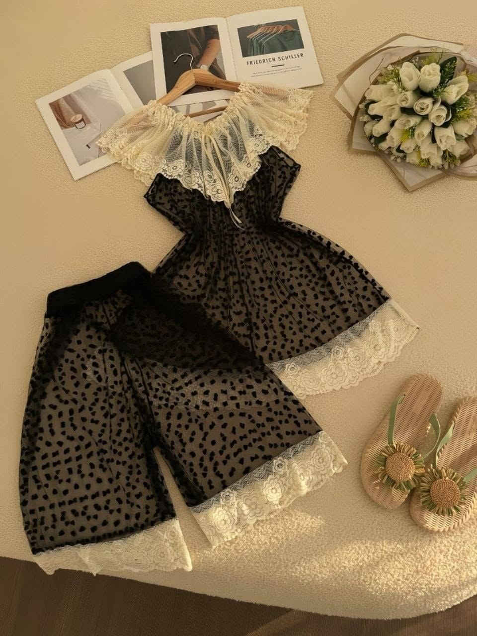 لاحجز واتساب ***********
سيت نوم تول❤‍🩹
مقاس فري سايز
توصيل جميع محافظات العراق 🚙
