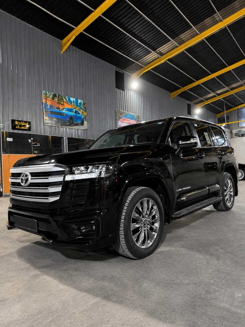 🖤 للبيع لاندكروز GXR Limited-Twin Turbo موديل 2024 🖤

🚘 تويوتا لاندكروز GXR Twin Turbo
📅 موديل 2024
⚫ اللون: أسود
🛣️ الممشى: 45,000 كم
✨ GXR Limited – أعلى المواصفات
🛡️ مغلفة تغليف كامل PPF
🇮🇶 رقم بغداد
✅ سيارة كلين

🔥 المواصفات:

• أبل كار بلاي + أندرويد أوتو
• فتحة سقف
• صندوق كهربائي
• 7 راكب
• شاحن لاسلكي
• Auto Hold
• بصمة وتشغيل ذكي
• 3 شاشات
• دفع رباعي كامل 4×4
• مراقبة ضغط الإطارات
• 3 أوضاع للقيادة
• مثبت سرعة
• ثلاجة
• حساسات أمامية وخلفية
• مقاعد كهربائية
• تحذير مغادرة المسار والمساعدة على البقاء بالمسار
• عتبات أبواب أمامية وخلفية مضيئة
• مواصفات أمان ومساعدة بالقيادة
• إنارة LED
• كاميرات ومواصفات إضافية

💎 السيارة كلين ونظيفة جداً، مغلفة PPF بالكامل

الاستفسار ***********
