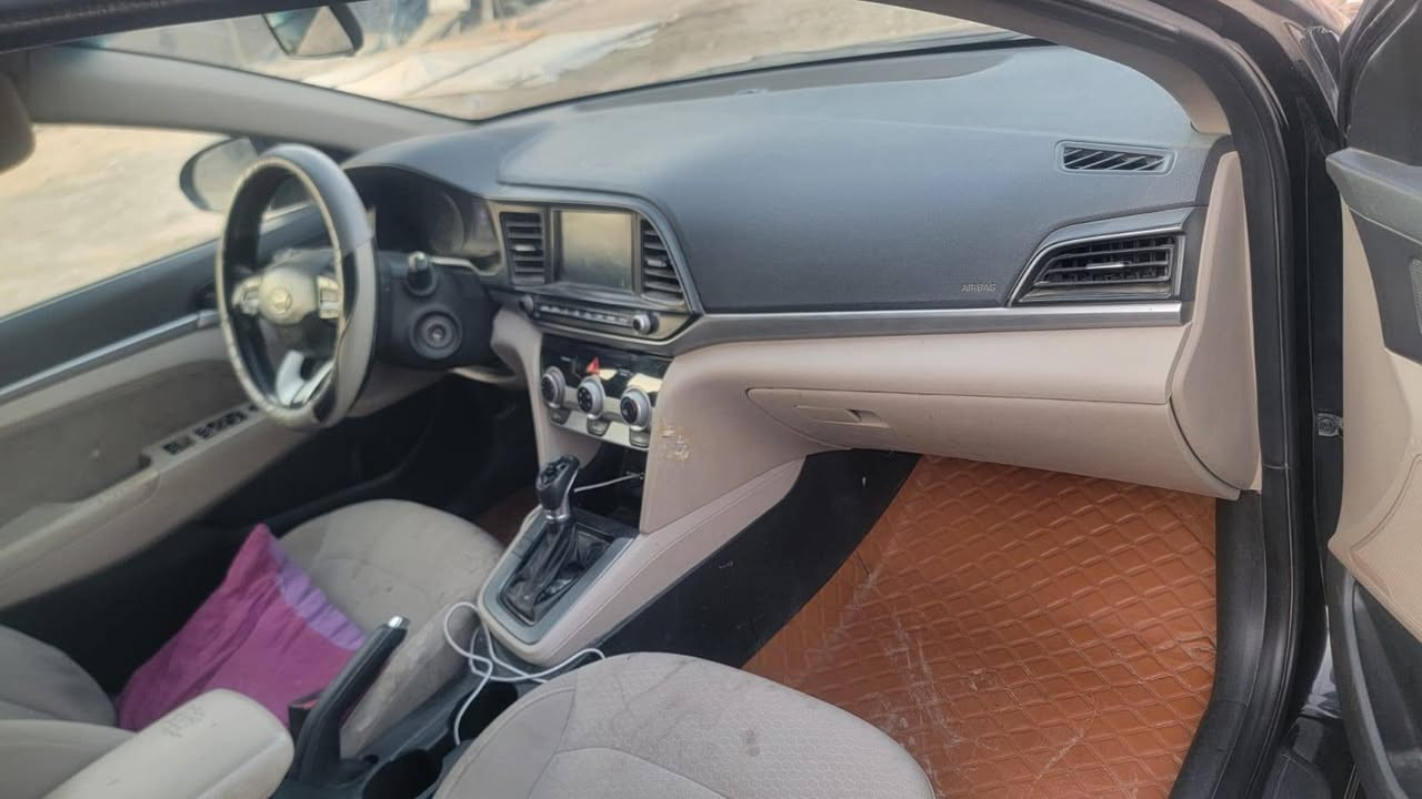 السلام عليكم النترا ٢٠١٩ بيع سريع  ٣ قطع صبغ بدون اي دواخل السعر ١٠٧ سياره جاهزه ما بيها كل نقص مكاني بابل 
***********
