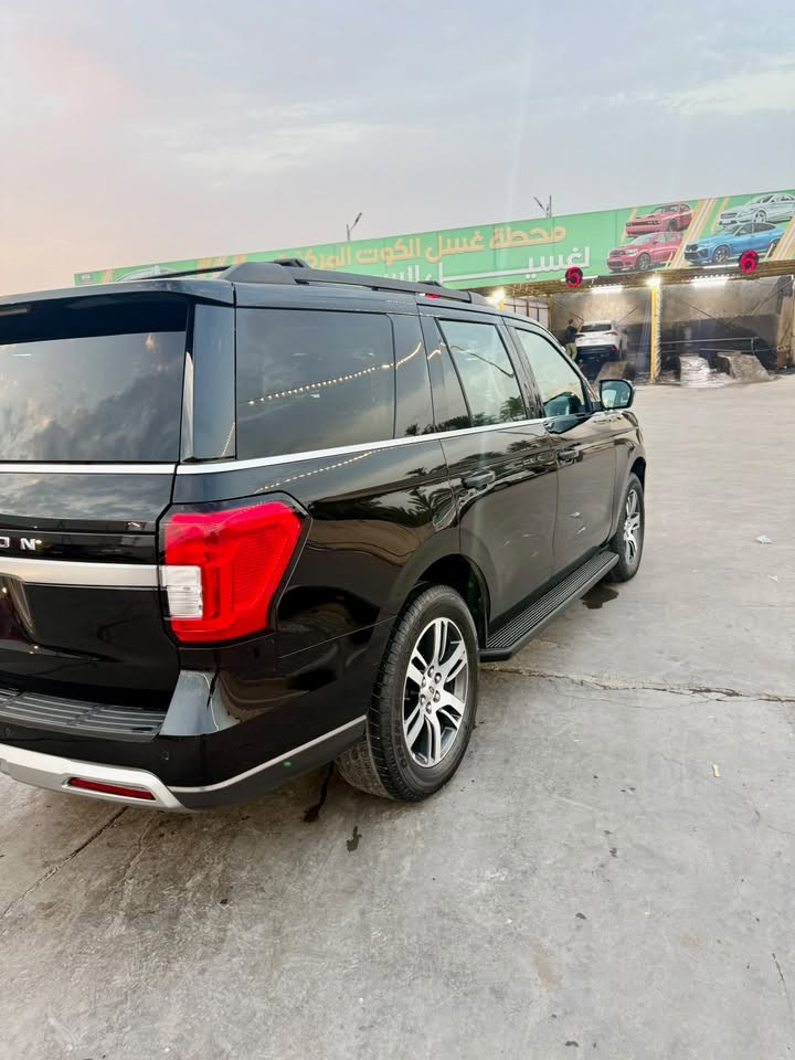 فورد اكسبديشن 2024  xlt شاصي قصير
حجم المحرك  V6 سلندر (3.5L) توربو

عداد المسافة 28 الف مايل 

كشنات جلد تدفئة وتبربد + تحكم كهرباء

فتحة سقف بانوراما + اشاير بلمري 

رقم واســـط   (شــهــداء ) باقـ ـي سـنــة ونص تقريبا وتصير حرة

🔴 المواصفات : 

بصمة تشغيل - بصمة ابواب- تشغيل عن بعد-- رادار امامي (تحديد مسار)- رادار جانبي (نقاط عمياء)

رادار خلفي (التحذير من الاصطدام) -تحكم وضعيات القيادة Drive modes - شاحن موبايل Wireless 

سستم سماعات Bang&Olefsen

تحكمات - اوتو بارك Auto Park - اوتو ستارت Auto Start

اوتو ستوب Auto Stop- اوتو هولد Auto Hold

منافذ AUX+USB- مانع انزلاق+ABS

وبقية المواصفات المعروفة

حادثهه تبديل دعامية امامية ولايت + جسر دعامية

بيهه صبغ رش ربع جاملغ السايق فقط 

صور الحادث مرفقة ورقم الشاصي مرفق

مـكـان السـيـارة /  واسط _ مركز المحافظة 

للاستفسار اتصل او تواصل واتساب  ***********

***********
