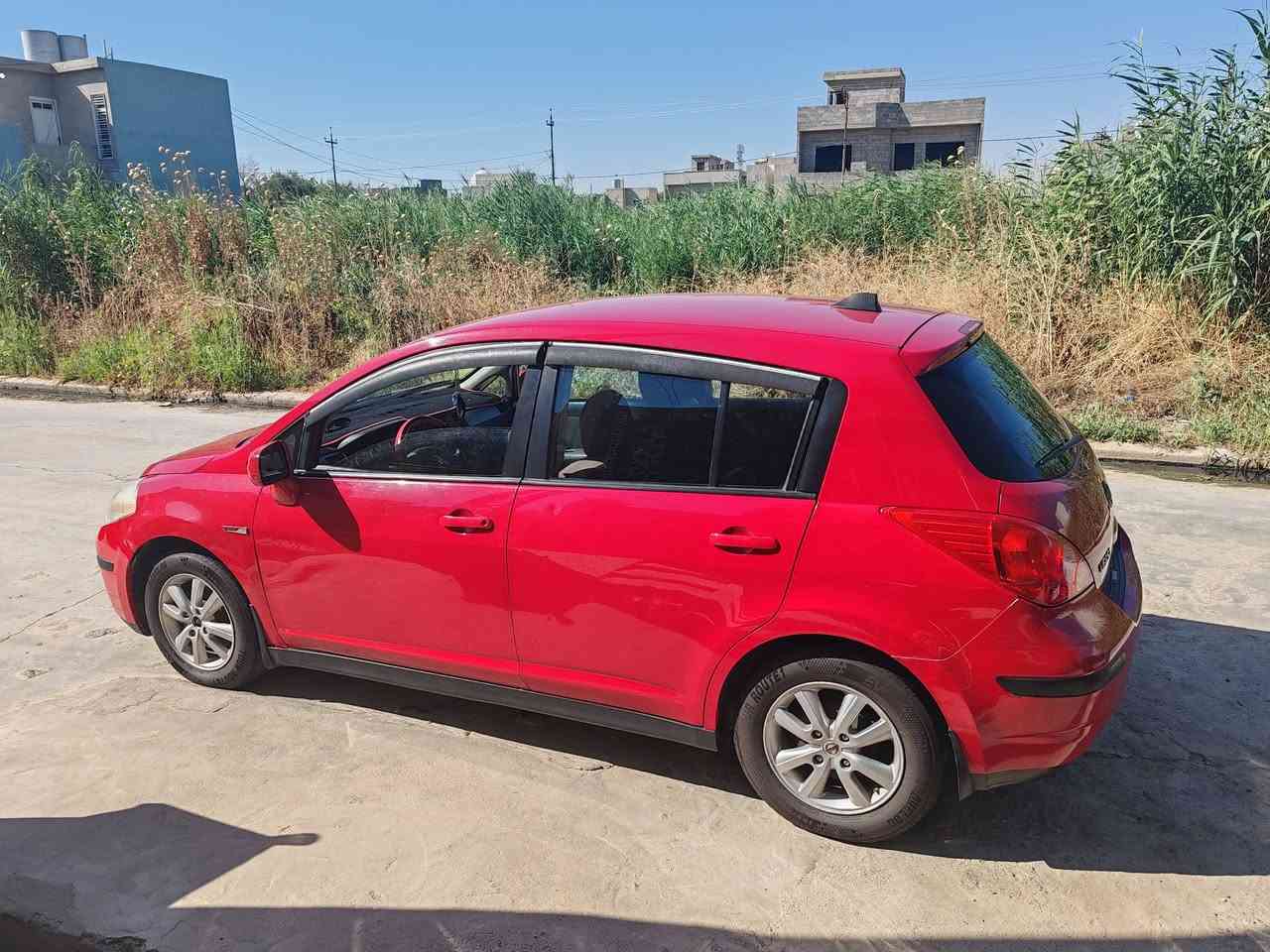 نيسان فيرسا 2011
بدون صبغ وبدون تقحيل ( بيها مبارد)
ماشي 125 الف
كير ATF المرغوب
محرك 1800 شرط جديد (مال كصة) 
تحكمات جهة وحدة / كروز سرعة 
كاميرا وشاشة تيسلا
داخلها نظيف
طخم امامي خلفي نظيف
تبريد أدامة كاملة 
طخم تاير جديد
كهربائيات شرط
رقم جديد بأسمي 
كوبون بانزين
ادامة كاملة على منظومة البانزين 
السعر 75$
***********
