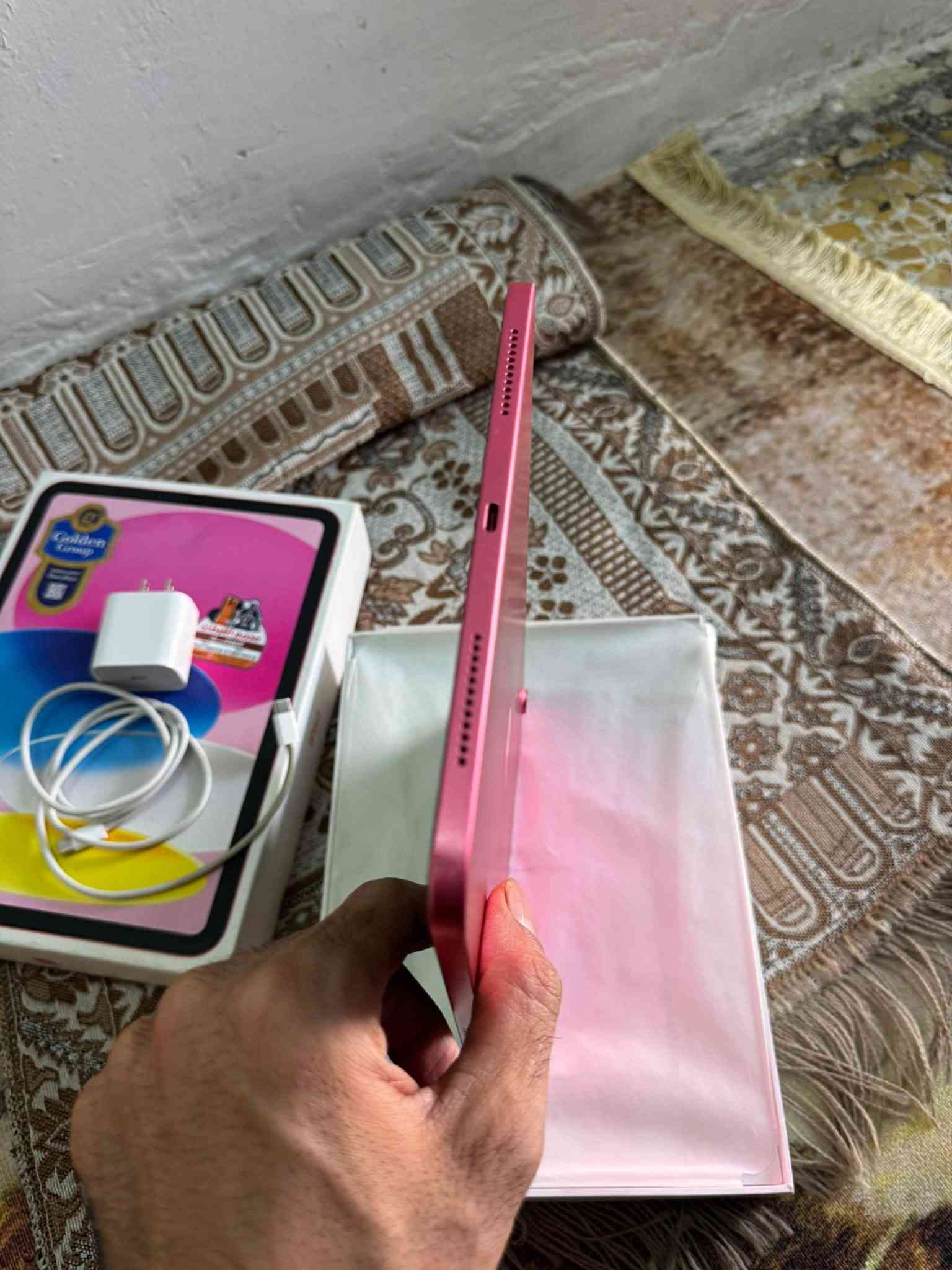 ايباد ١١ ذاكره ١٢٨بطاريه ٩٢ ايباد جديد بل جيس غراض
 السعر ٥٢٥الف مكان بغداد مدينه الصدر ***********

نص مكتوب في الصور:
- ١٣:٤٣ م. الجمعة ٢٥ أيلول %١٠٠ بحث حساب Apple سجل الدخول للوصول إلى بيانات iCloud و App Store وخدمات Apple والمزيد. إنهاء إعداد iPad نمط الطيران Wi-Fi غير متصل Bluetooth غير متصل البطارية عام تسهيلات الاستخدام البحث الشاشة الرئيسية ومكتبة التطبيقات الكاميرا تعدد المهام والإيماءات خلفية الشاشة شاشة العرض والإضاءة قلم Apple مركز التحكم Siri حالة البطارية حالة البطارية تعمل بطارية iPad هذه على النحو المتوقع. حول البطارية والضمان... عادية الحد الأقصى للقدرة %٩٢ هذا قياس لقدرة البطارية مقارنة بقدرتها عندما كانت جديدة. قد تتسبب القدرة المنخفضة بتقليل ساعات الاستخدام بين عملية الشحن والأخرى. عدد الدورات ٢٩٢ هذا هو عدد مرات استهلاك iPad لقدرة البطارية. معرفة المزيد... الحد: ٨٠٪ %٨٠ سيتم شحن iPad إلى حوالي ٨٠٪ فقط. معرفة المزيد... تاريخ التصنيع نيسان ٢٠٢٥ أول استخدام آب ٢٠٢٥