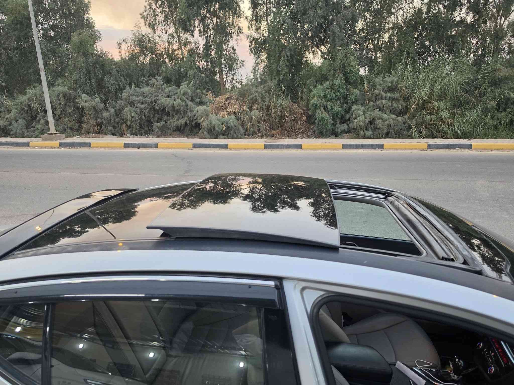 اوبتيما خليجي موديل ٢٠١٥
السيارة مكفولة من صبغ وفتح وتبديل 
ماشية ٩٩ فقط استخدام شخصي 
فول مواصفات  محرك ٢٤٠٠ 
بانوراما طكتين 
مري شفط +  ترحيب فتح 🔑 
إشارة بالمري 
حساسات خلفيه امامي 
كامرة 
داخل جلد 
شفتات سرعة مثبت سرعة  تقليل صرف 
اربع دسك 
قطعتين تبريد
المكان واسط قضاء الزبيدية ***********

