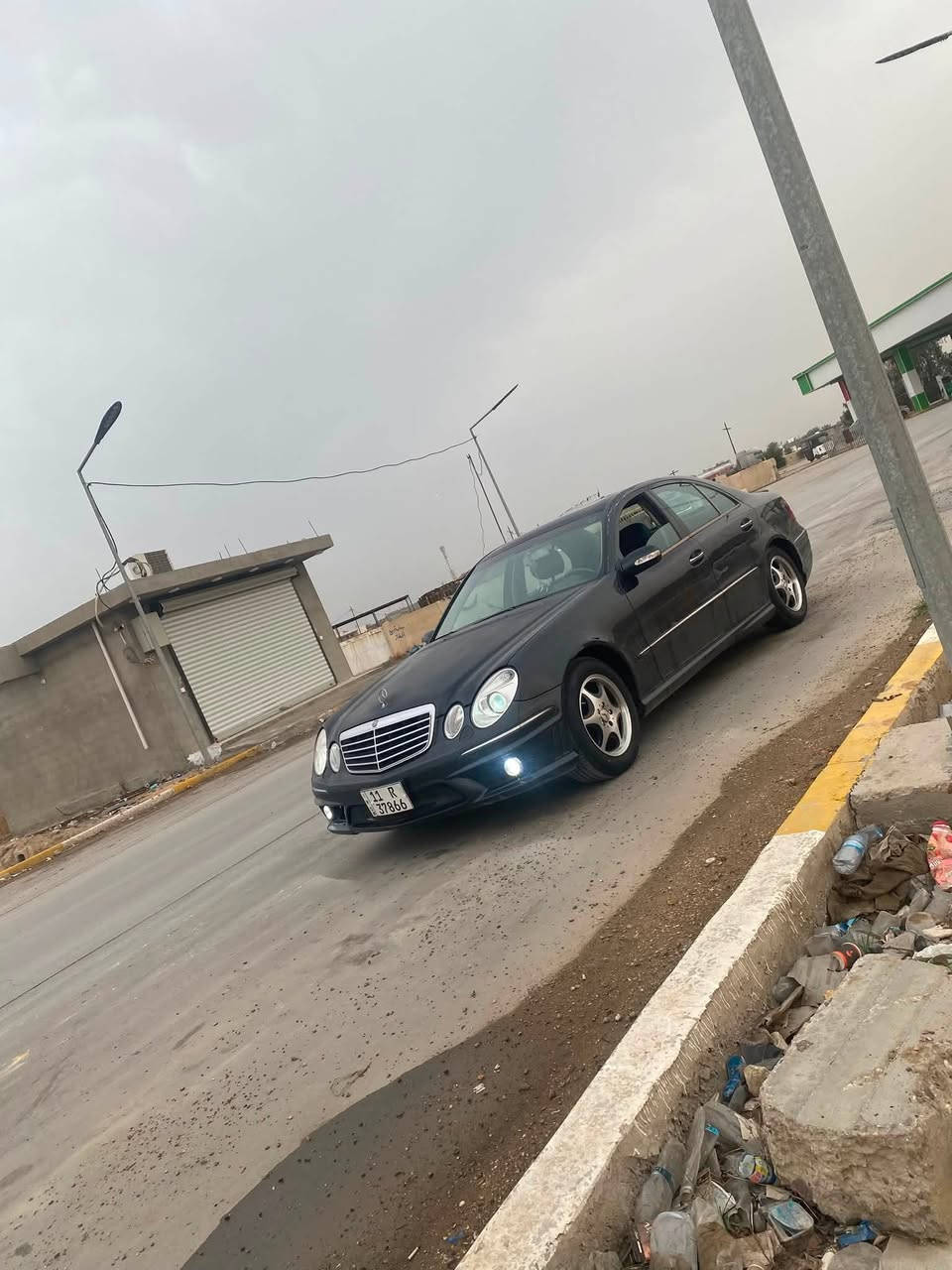 w211 2002 كت كامل e63 مكينه E320 بغداد تحويل ثاني يوم مصبوغه حزام ومبدل جاملغ امامي فقط نواقص بسيطه بيه يحتاجله صبغ شويه مكينه كير تبريد حداديه صدر كفاله فولل موصفات الاخر شي مكان السياره بغداد سعره 110 بيه مجال***********

