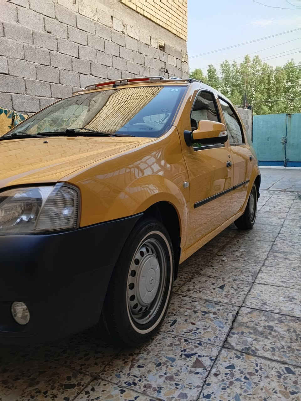سلام عليكم سياره رينو لوكان موديل 17 سياره مكفوله كفاله عامه ابيع سونار مكان بغداد رقم *********** وتدلل 👍🏻
