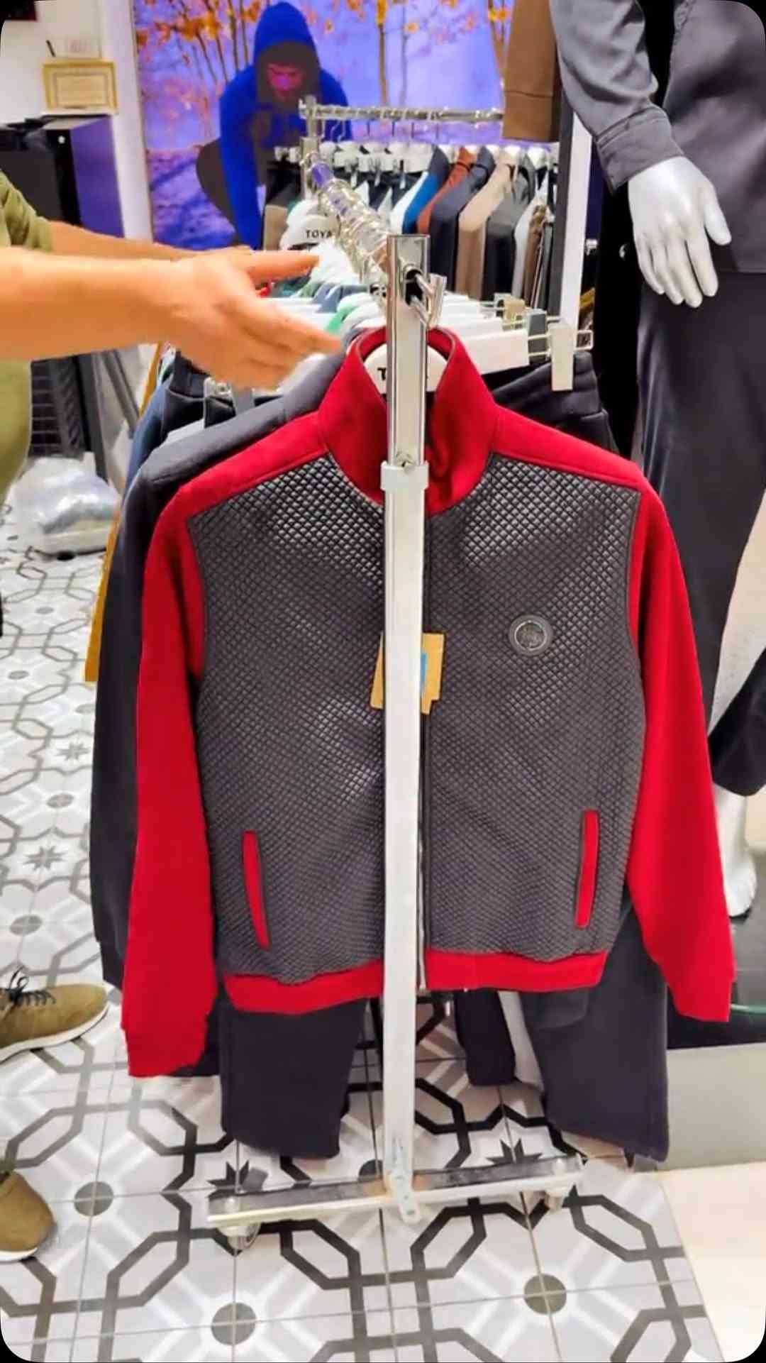 ملابس
