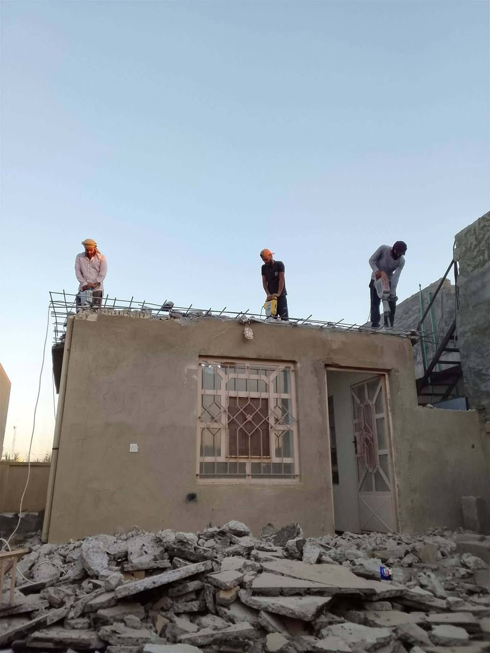 سلام عليكم  /  يوجد كادر عمل جاهز /  تصعيد مواد /  تنضيف بيوت /  تفليش /  تكشيط /  دفن نهري /  شقلنه ليل ونهار /  ومعداتنه جاهزه  ومالك دخل بكلشي تأخذ شقل جاهز مني سلمني شقل وتأخذ شقل جاهز / ماعليك بس تصال على رقم /// ***********
