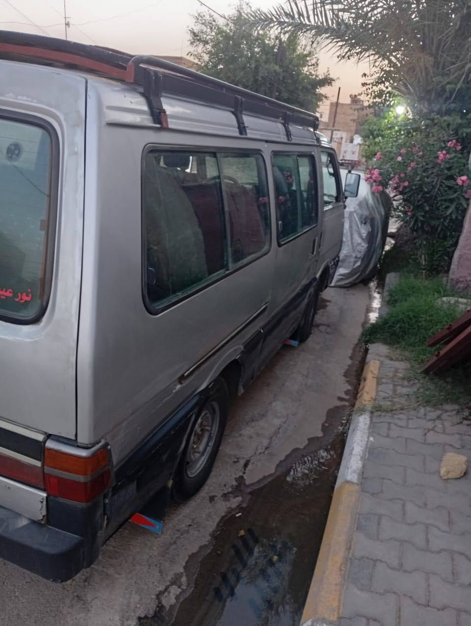 هايس للبيع مكينه نضيفه حداديه كله نضيف گير جديد تخم تاير دواخل فول السعر 40وبيها مجال المكان واسط..***********
