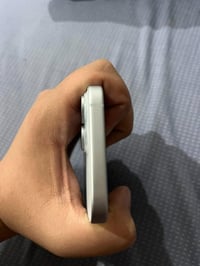 ايفون ١٥ • ١٢٨ جيجا • دبل سيم