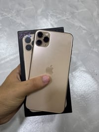 آيفون ١١ برو ماكس • ٢٥٦ • بطارية ٨٢%