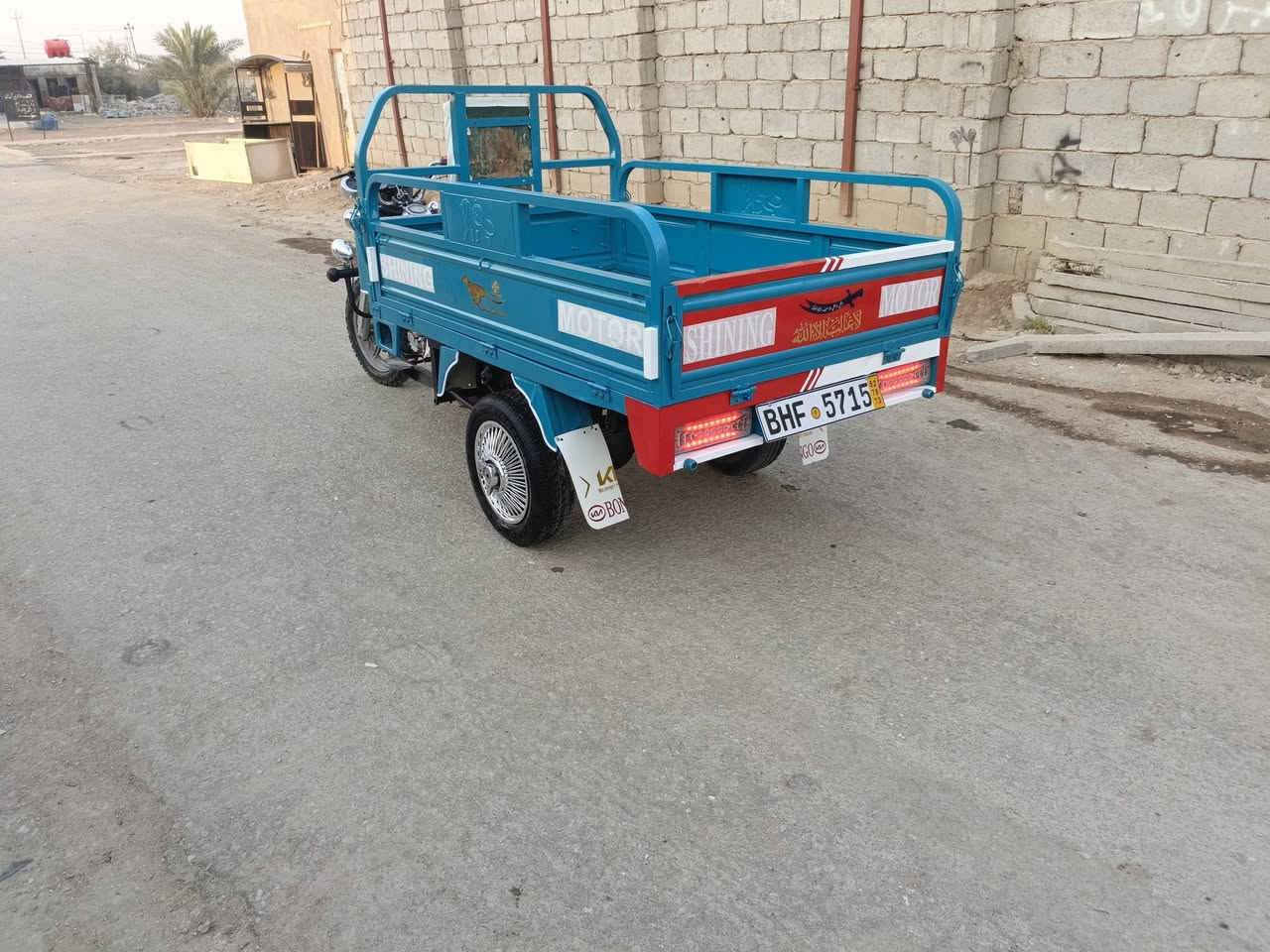 السلام عليكم ستوته للبيع موديل 20 اوراق اصولي مقفوله ركبه شاصي جاهزه على آخر حبايه كهربائ سلف شاير 
السعر مليون و450
***********
***********
