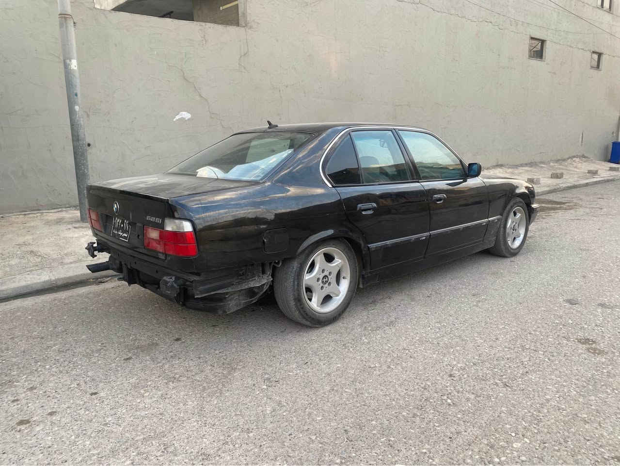 سياره بيئم مه كينه 525گيرتوماتيك ئارم بلاستك هه ولير موديل 1992 فوله گيرو مه كينو ئارمي به شرت سياري ماله وه يه توزي ده سكاري ده ويت بو ته عمير 
سعري 25 وه وه قه 
***********فايبر واستاب 
*********** أربيل, العراق

