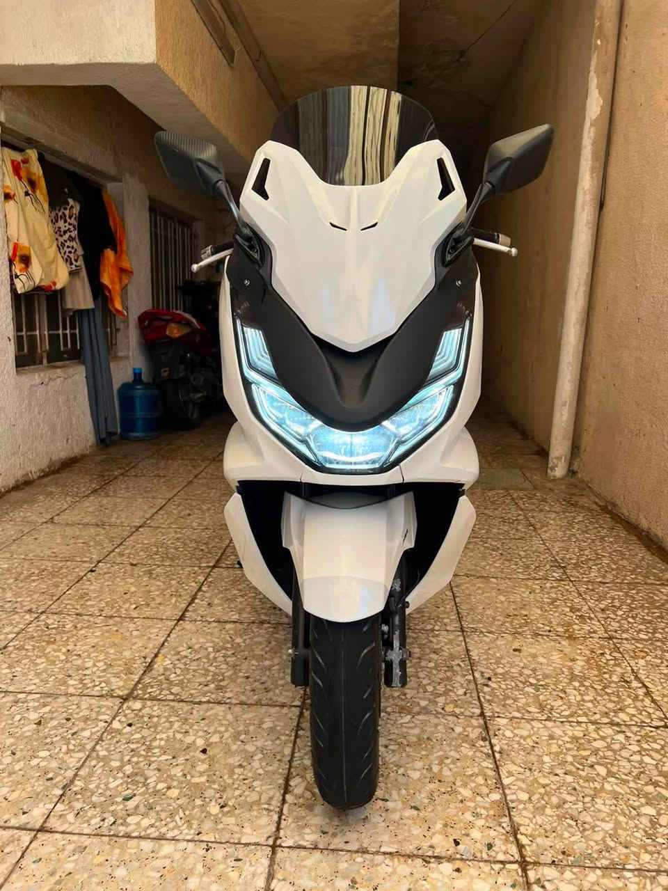 pcx جيل رابع للبيع مكاني مدينة الصدر السعر ١٧ وبيها مجال
***********
