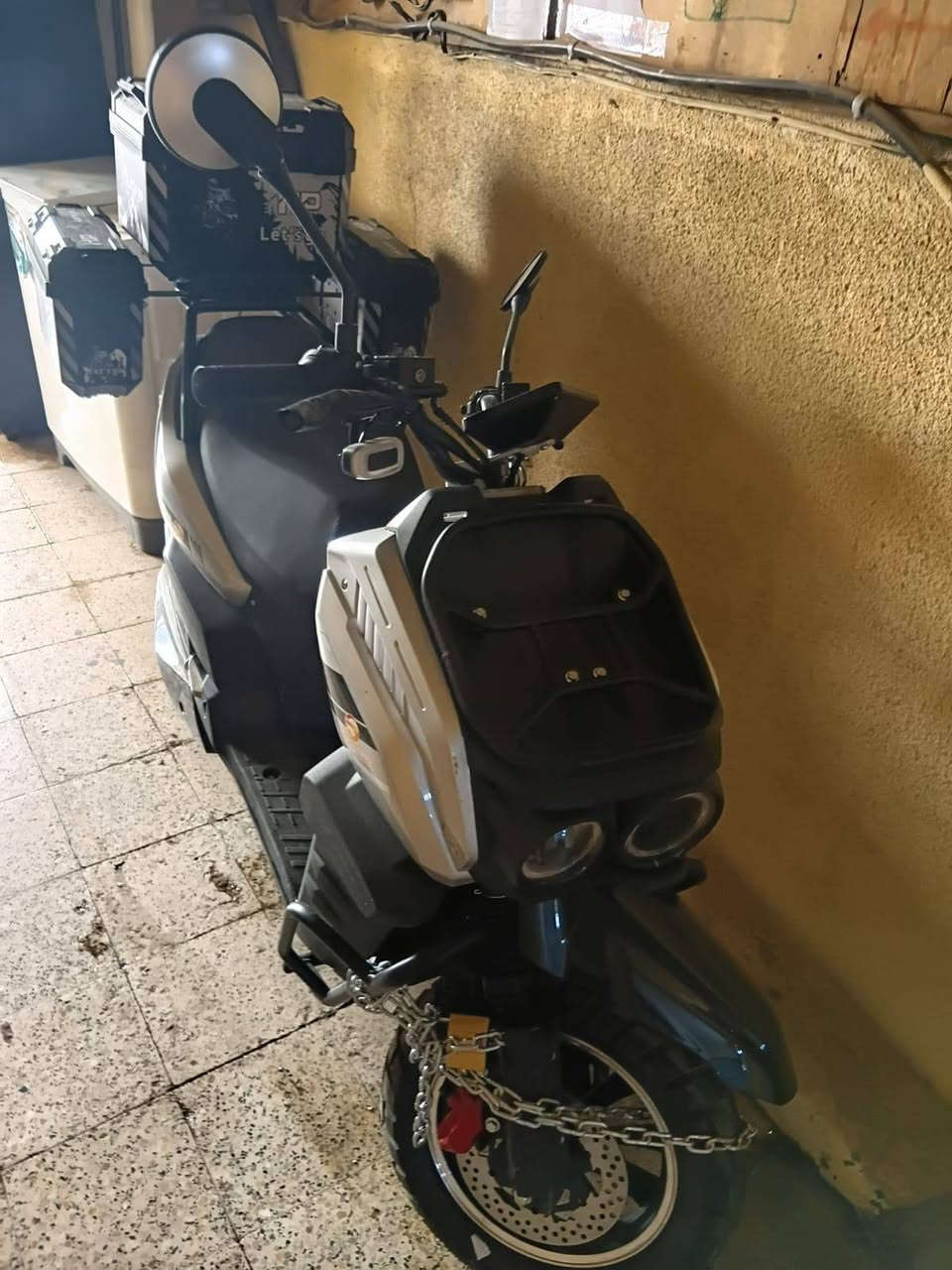 سلام عليكم دراجه شحن مدري شسمها
فول موصفات جديده لوك صاولها سبوع من فتحتها ب مليون و300 مكانها بغداد الجديده ***********
