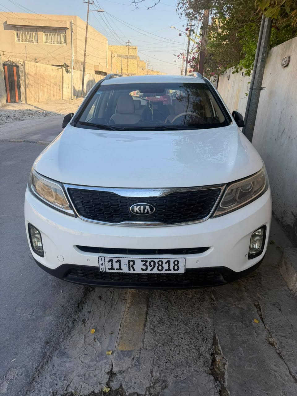 السلام عليكم سيارة سورنتو موديل ٢٠١٤ محرك ٦ سلندر ٧راكب 
٣قطع تبريد فول مواصفات عدى الفتحة كير محرك مكفول رقم بغداد تحويل مباشر باسمي السيارة هزة جديدة السيارة خليجي 
السعر 150وبيه مجال العنوان بغداد مدينه الصدر شارع الاورفلي رقم الهاتف ***********

