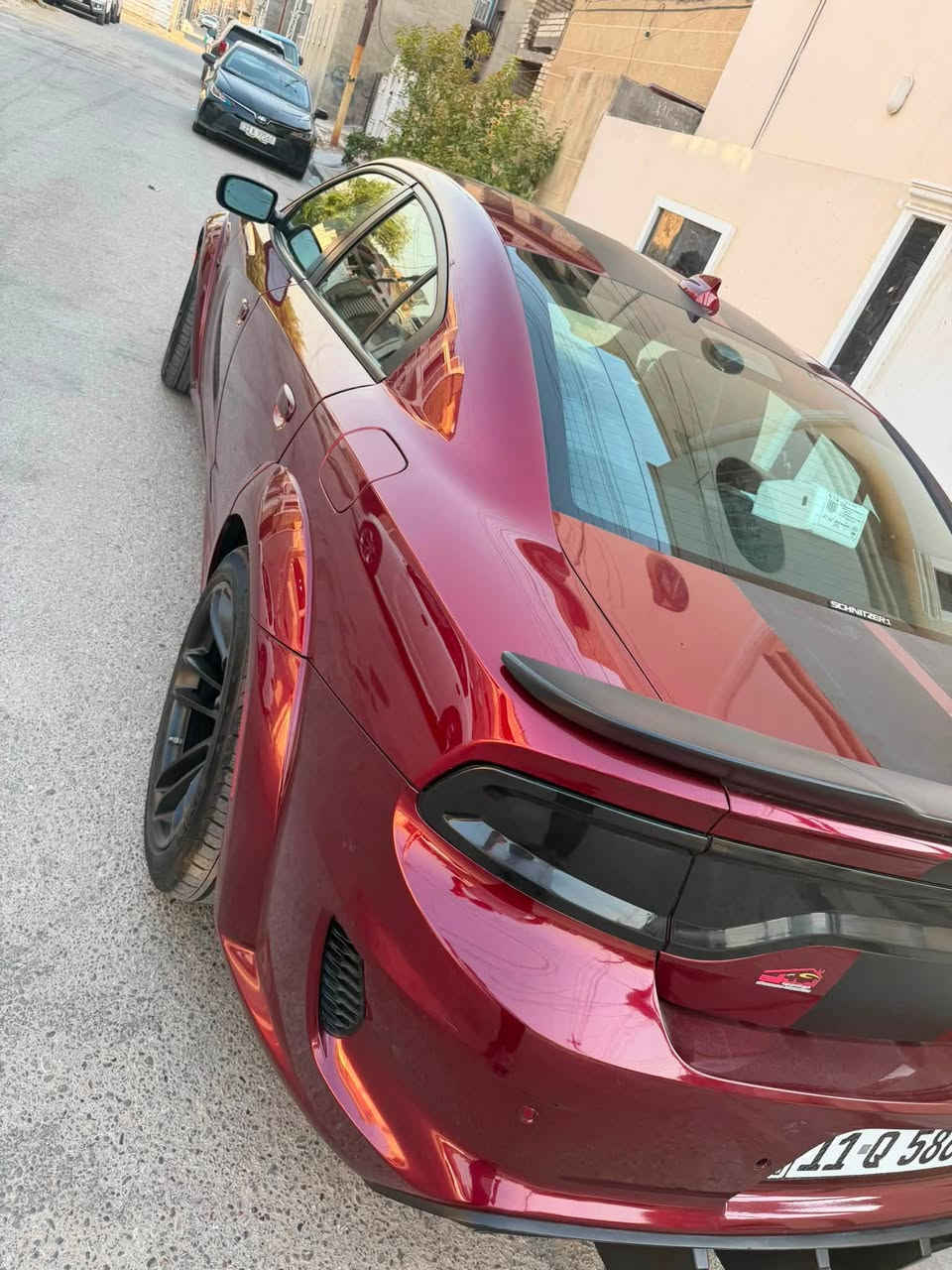 للبيع درج جارجر 
سكات باك  اصل 6400
وارد امريكي موديل 2022
المواصفات 
رادار امامي رادار جانبي  رادار خلفي 
فتحة سقف 
كشنات امامية تدفئه تبريد 
كشنات خلفيه تدفئه 
ستيرن تدفئه 
شفتات ستيرن 
سستم SRT
هيتر مري 
زنون بلادي شركة 
سقف ودوشمه كنتارا اصلي 
خزين نمط سياقه  خزن مقاعد 

الضرر 
بدلت بابين عكس السايق اصليات 
وصلحت جاملغ خلفي 
تصليح يم المندلاوي 
ايرباك برده فقط ومرجعه بلادي 
سياره رقم بغداد باسمي
صور حادث موجودة للاطلاع 
التواصل ***********
