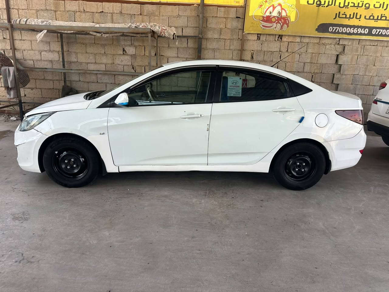 السلام عليكم اكسنت 2012خليجي فول مواصفات بلو رقم بغداد بيهه 3قطع صبغ بدون دواخل اثر طخه بسيطه وبيهه بارد بلباب موضح بصوره  تخم تاير صدر تبريد كله جديد باتري جديد سياره متصرف عليهه تجي وتشوف بعينك وتفحص سونار
السعر 81وبيهه مجال حك جيه
الرقم ***********
