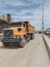 للبيع فالفو موديل 82 مكينه ان 10 سياره خير من الله رقم ذيقار بسمي سنوي...