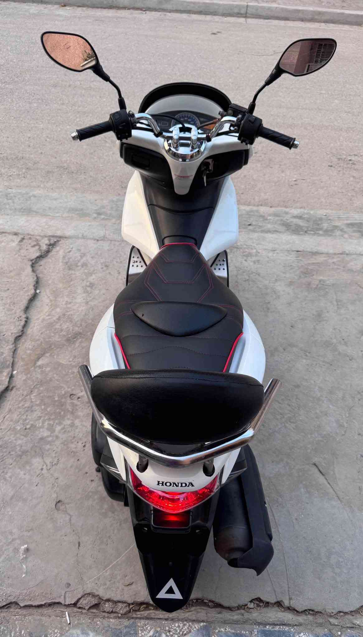 PCX جيل اول • ١٥٠ • ياباني