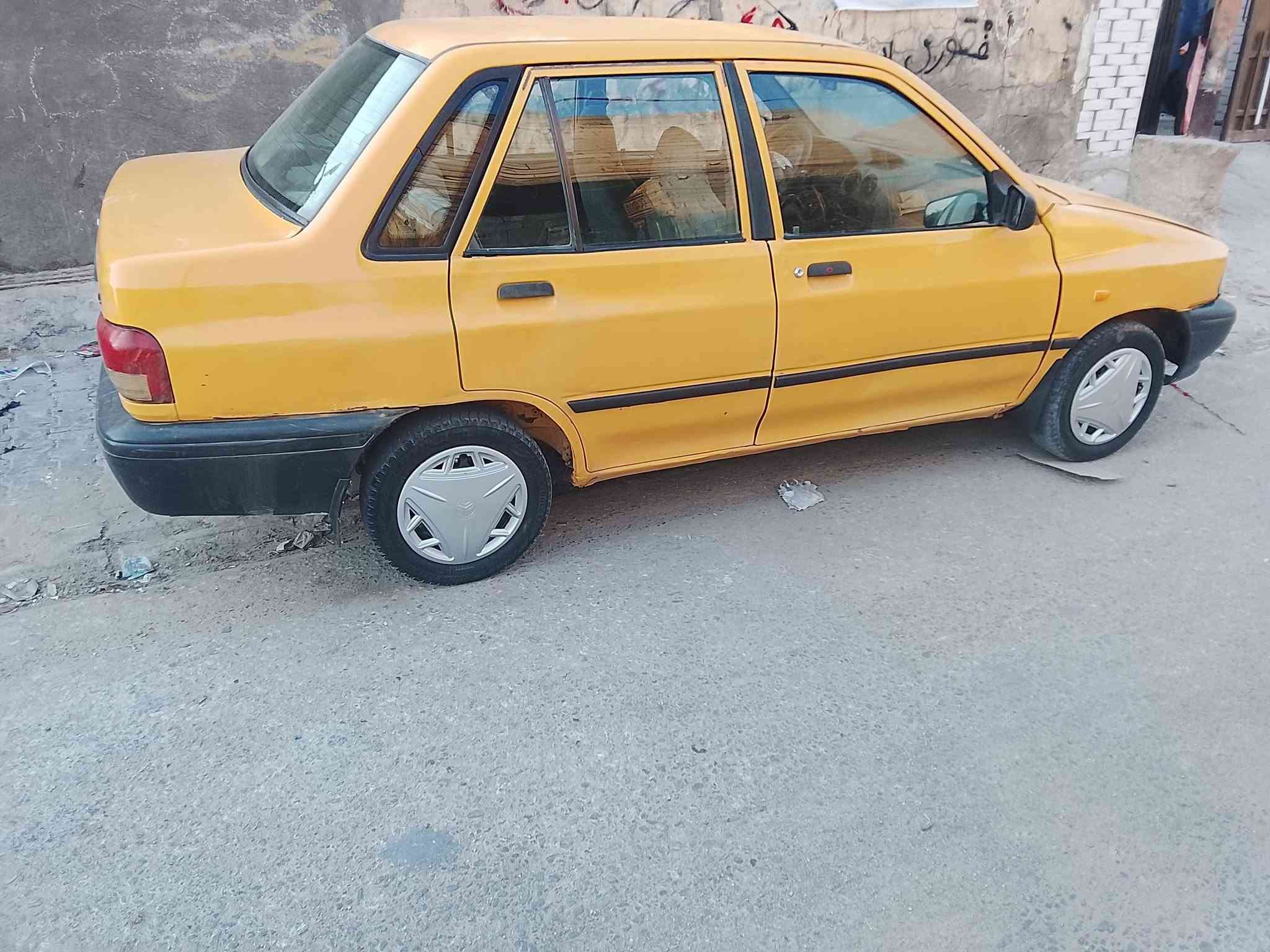 سلام عليكم سايبه للبيع موديل 12 بيه مكانات صبخ بدون ضربه محرك وكير وحداديه وتخم تاير جدد مصفره هيه وغرامات رقم نكليزي تحويل مباشر مكان كربلاء سعره 19.  وبيه مجال ***********

