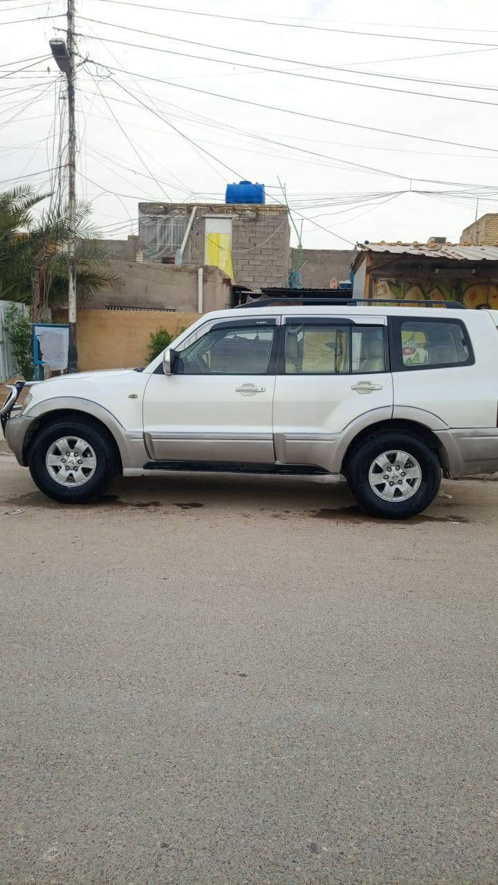 السلام عليكم مرخصت الادمن بيجيرو بغداد 2007 بسمي امداور ثاني يوم سياره مكفوله امنل ضربه بيها مكانات صبغ اثر اشخوك اوجراد كهربايتها كلها شغاله مكينه جديده منضومت تبريد كمله تخم تاير السعر 90 اوبيها مجال او امراوس حسب القناعه للتفاصيل اكثر اتصل اوبيك خير ودالل🌷 ***********
