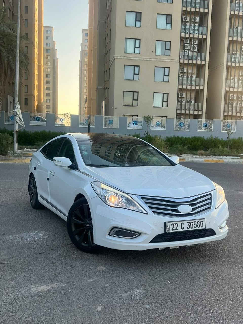 السلام عليكم
ازيرا خليجي 2013 للبيع او مراوس
رقم اربيل ثاني يوم تحويل
بيها جاملغ خلفي فقط 
المواصفات ١/١ فول :-
مكينةv6 محرك 3000 
بنوراما 
حساسات امامية /خلفية 
بصمة بيبان وتشغيل 
بردات خلفية كهربائية 
مري طي أوتو
كشنات جلد 
تدفئة كشنات 
كراسي كهرباء 
ABS+ مانع انزلاق 
لايتات اوتو زنون 
قطعتين تبريد 
باقي المواصفات معروفة 
السعر 118 وبيها مجال 
مكاني  فلوجه
رقم التلفون *********** متوفر واتساب
