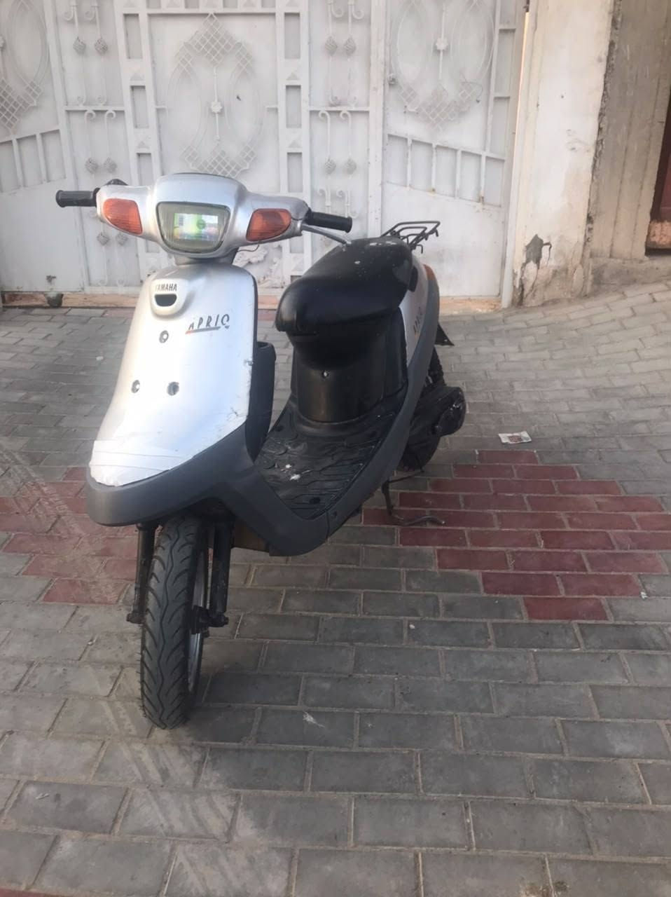 للبيع دراجه بطه موديل 2000 شلعه فوول معدل فوول كهربائيات شغاله عدى السلف نقصها باتري ناعمه لون رصاصي كفرات اصليه شاصي نضيف نضيفه كلش الدراجه مفتوحه مره وحده السعر 250 الف وبيها مجال للطيبين مكاني كربلاء الحر رقمي ***********

