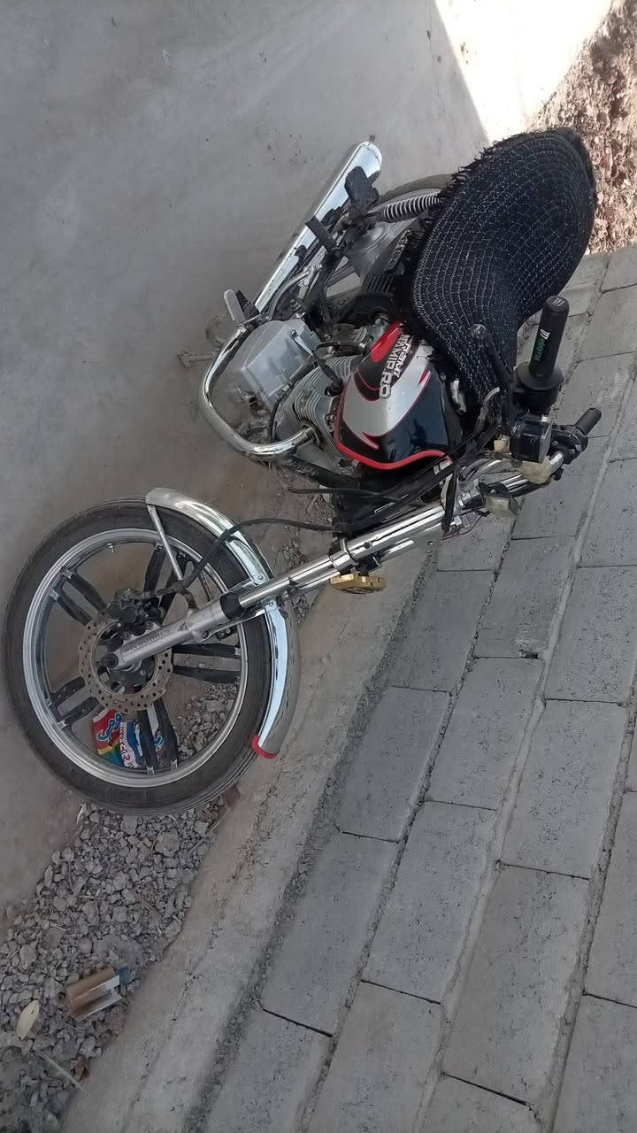 سلام عليكم للبيع دراجه نامي برو موديل 21 محرك اي عيب مابي بشرط اب نمره ثاني يعلك🔥 😂 
ويل الخلفي جديد صار اسبوع من شديده تايرات لوك لايت شغال وقوي سعره 350 
@الجميع الرقم /***********
