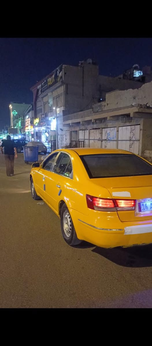 السلام عليكم سوناتا مديل 2009 بأسمي تحويل السيارة معمره بديها نضيف كلش وحداديه 100/100 مكينه 2000 دوش خير من الله تبريد ثلج كهربايات شغاله عليها طخم تاير جديد + شاشه ادنرويد  فقط الكير كايم ينزل من سعر السيارة 
الغرفه تعبانه شوي الي ياخذه فقط يعدل على غرفتها يذب الها كير  السعر (72) وبيها مجال للشراي ***********
