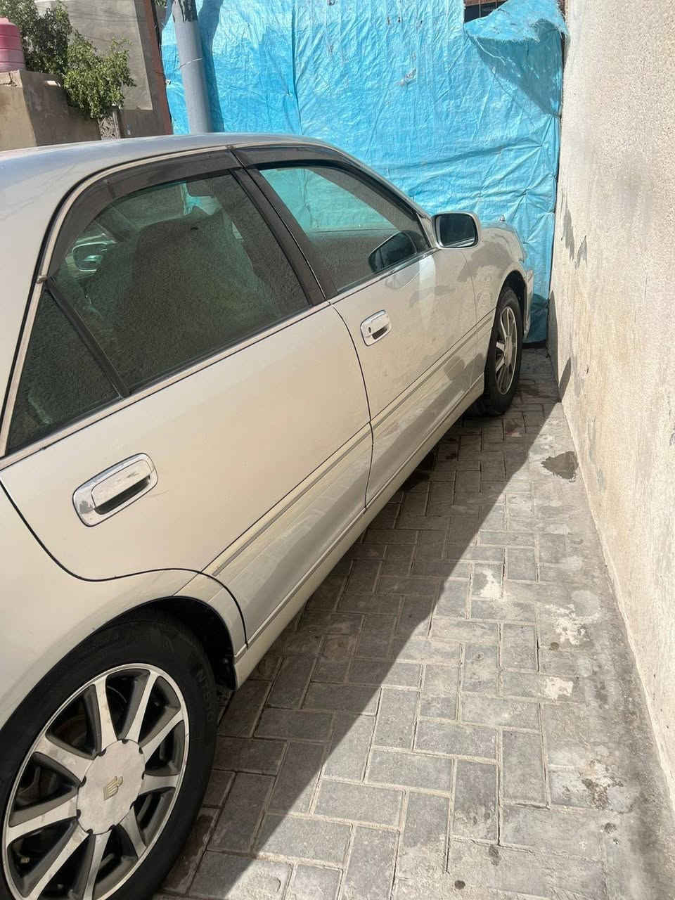 سياره ملكة موديل 2002  دكمه واحد مكينه و كير و تبريد و حداديه و تخم تايرات كل جديده مكفول قرار 48 مشروع الوطني تحويل ثاني يوم سعر 130 بيه مجال الاستفسار الاتصال على *********** 
بصره حي الحسين ع
