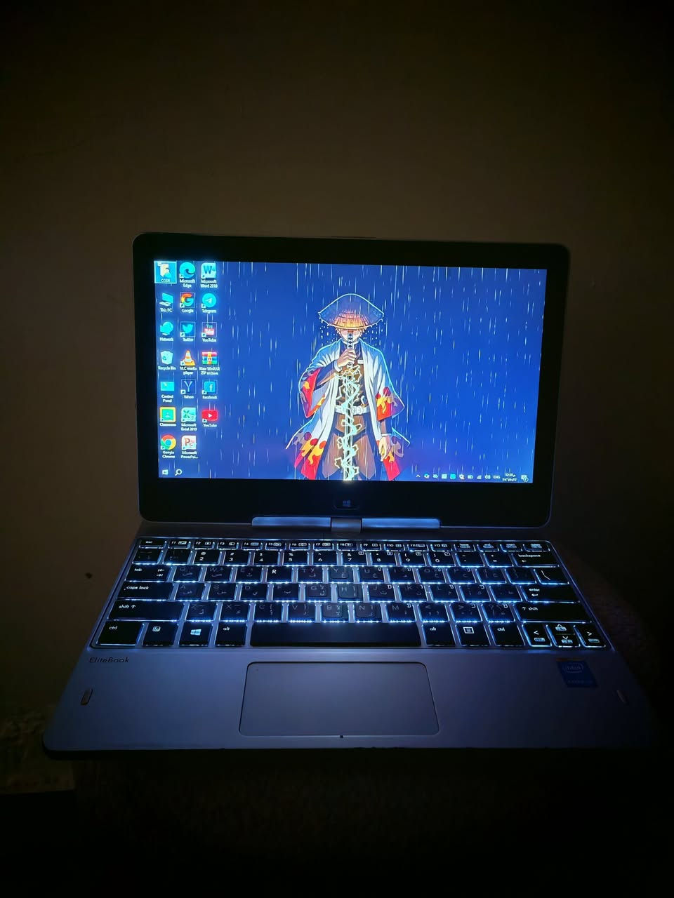 لابتوب HP • i5 جيل4 • شاشة لمس 360