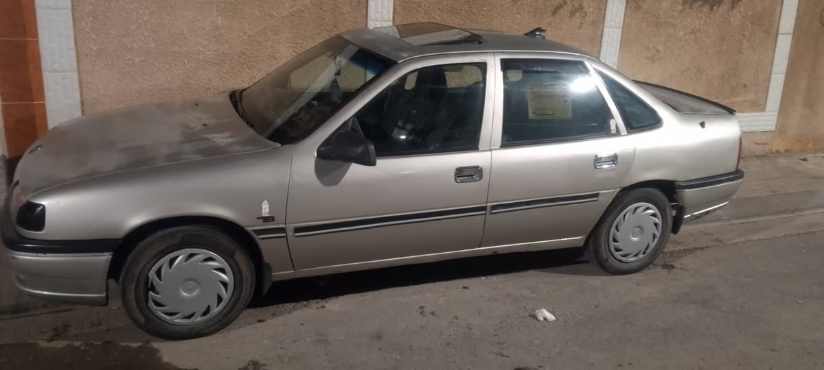 فكترا محرك 16 اقتصاديه فول محرك كير تجي تفحص
غرفتها ابلاديه سياره مال بيت حلوه تحويل مباشر 
السعر 36 وبيها مجال بسيط جداً 
للاستفسار الاتصال ***********
خاص ما اجاوب
